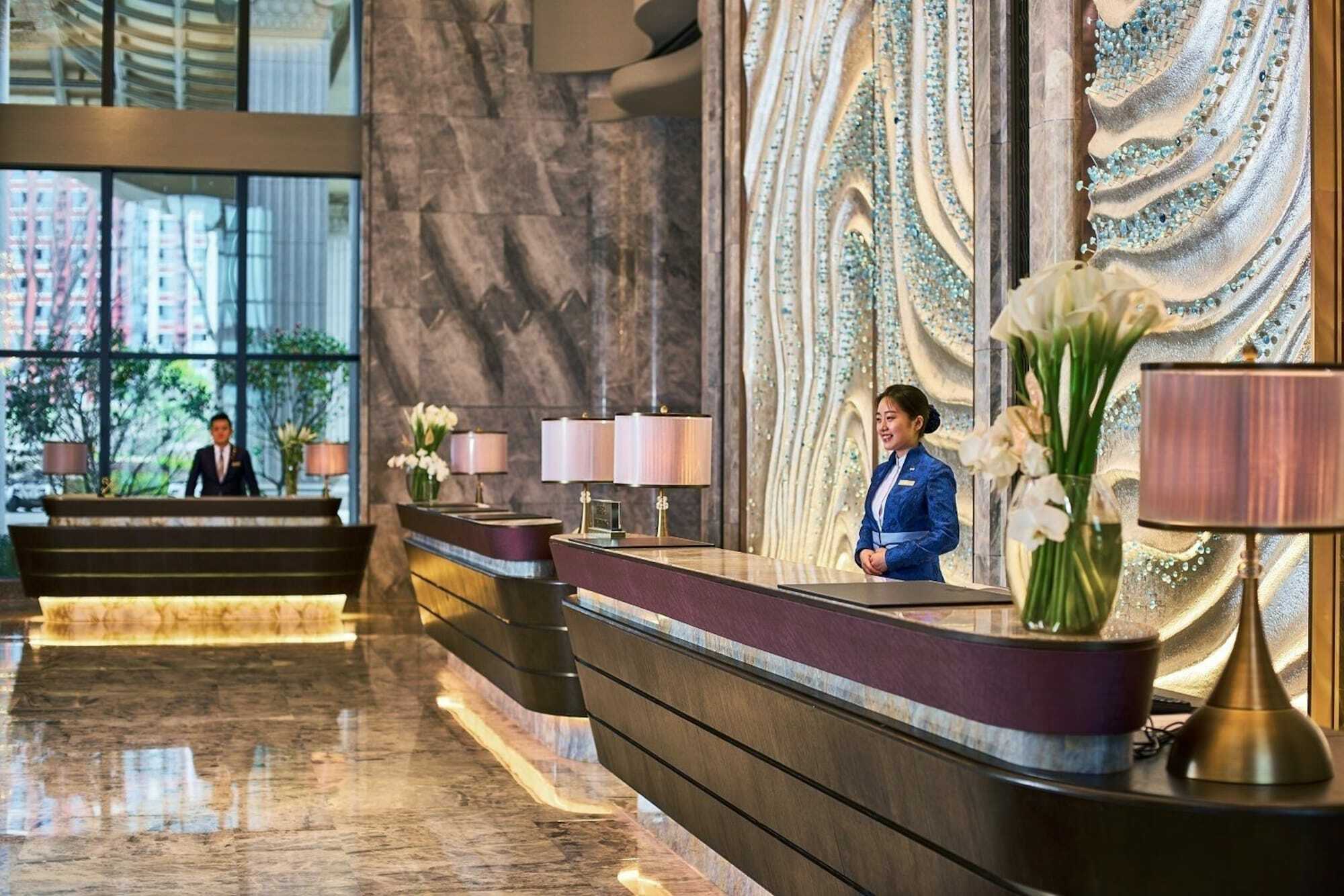 Отель Wanda Realm Qingdao Movie Metropolis Экстерьер фото