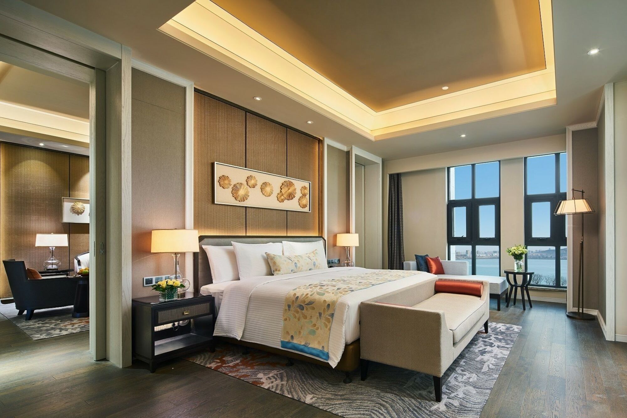 Отель Wanda Realm Qingdao Movie Metropolis Экстерьер фото