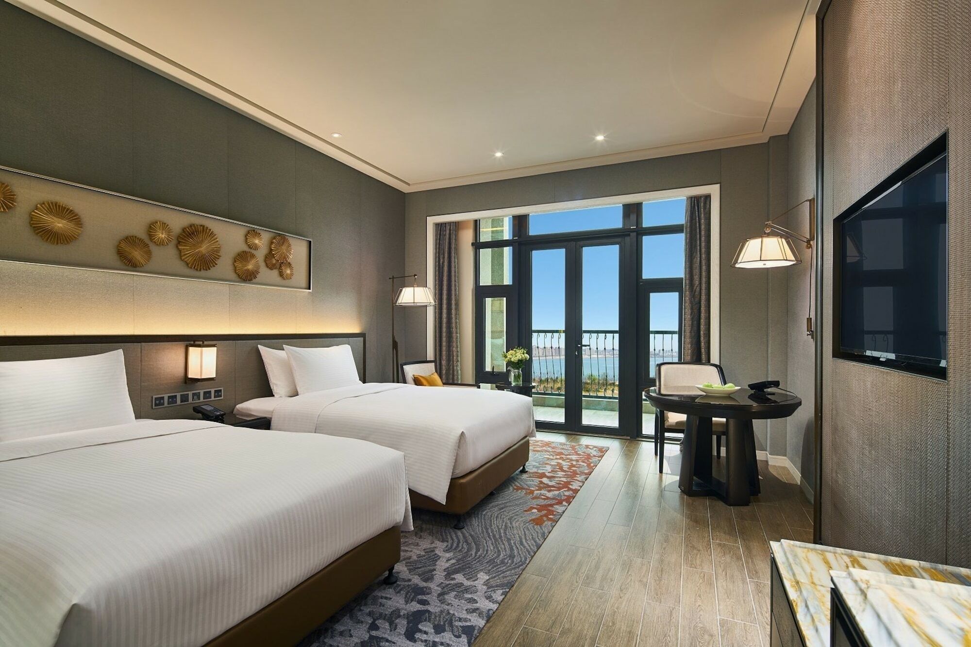 Отель Wanda Realm Qingdao Movie Metropolis Экстерьер фото